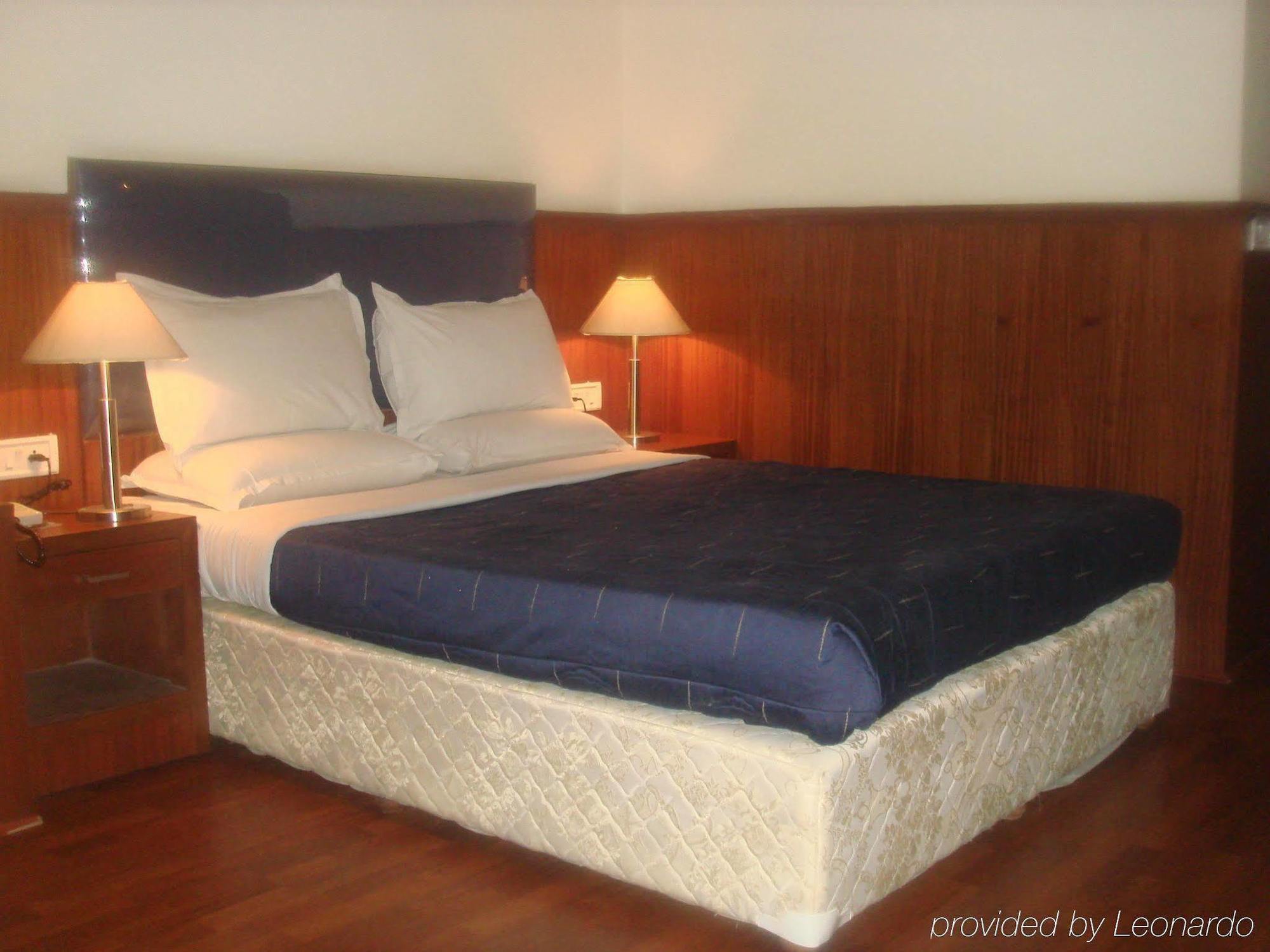 Hotel Noor Empire International Kormangala Bangalore Habitación foto